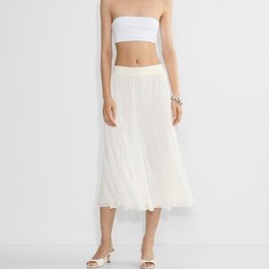 Elegant Blue Pleated Skirt